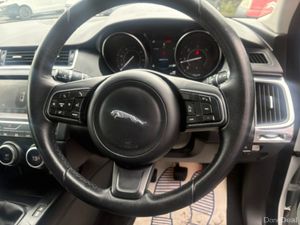 Jaguar E-Pace 2018 - Image 3