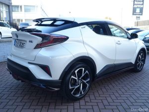 1.8 PETROL HYBRID SPORT SYNERGY DRIVE 5DR HATCHBAC - Image 4