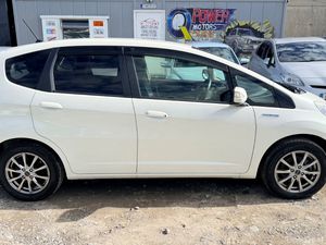 2013 Honda Fit Hybrid  Half Leather - Image 2