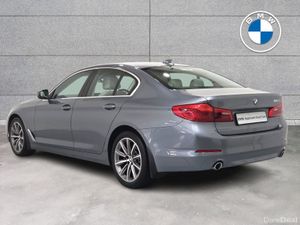 BMW 5-Series 520d SE Saloon - Image 3