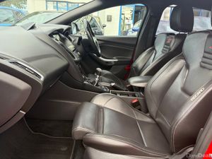 2017 FORD FOCUS ST-3 2.0 TDCi 185PS — €13,950 - Image 4