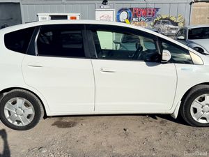 2013 Honda Fit Hybrid 82K - Image 4