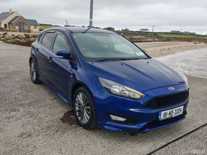 Ford Focus St-line 120PS 5DR - Image 2
