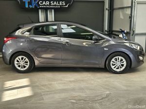 16 HYUNDAI i30 DELUXE  1.6 DIESEL - Image 3