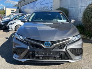 Toyota Camry WS HYBRID AUTOMATIC 2.5 PETROL //VERY - Image 2