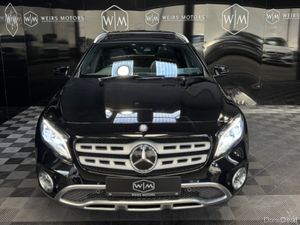 Mercedes-Benz GLA GLA180 SUNROOF AMG ALLOYS AUTOMA - Image 4