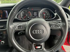 Audi A4 2.0 TDI S Line - Image 4