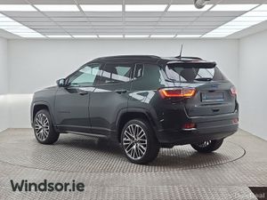 Jeep Compass TOP SPEC Summit with only delivery Km - Image 3