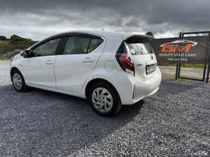 2018 Toyota Aqua 1.5 Hibrid Automatic - Image 4