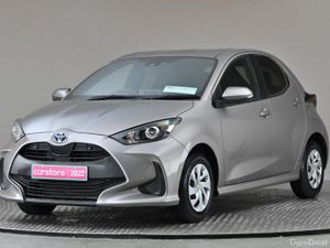 Toyota Yaris 1.5 PETROL HYBRID **REVERSE CAM**PARK - Image 3