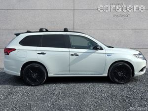 Mitsubishi Outlander PHEV 4WD Black Edition - Image 2