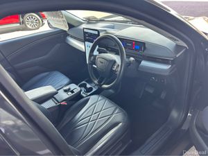 Ford Mustang RWD STANDARD RA - Image 3