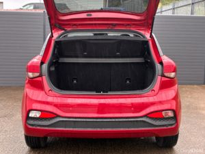 Hyundai i20 ACTIVE DELUXE 5DR - Image 4