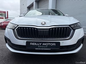 Skoda Octavia 1.0 PETROL HYB SE TECH AUTO ESTATE - Image 2
