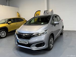 2019 Honda Fit 1.5 Hybrid Automatic ,CarPlay - Image 3