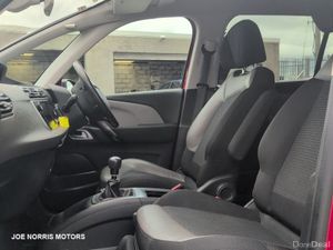 Citroen C4 Picasso 7 Seater FEEL Diesel - Image 4