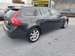 2015 Volvo V60 2.0 D3 150 bhp - Image 4