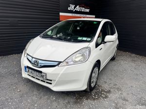 Honda Fit 1.3 HYBRID 5DR AUTO - Image 3