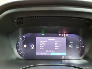 Volvo XC60 T6 PHEV PLUS DARK AWD 5DR AUTO - Image 4