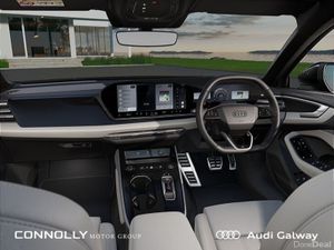 Audi A5  E-HYBRID S-LINE QUATTRO A/T ~BLACK PACK~ - Image 4