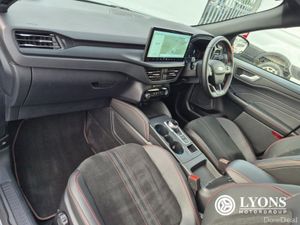 Ford Kuga ST-Line X Black Edition PHEV - Image 3