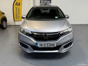 2019 Honda JAZZ/Fit 1.5 Hybrid Automatic,CarPlay - Image 2