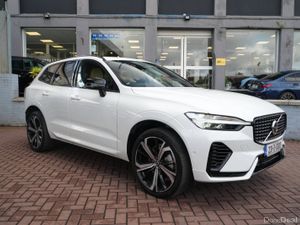 2023 VOLVO XC60 T6 AWD RECHARGE PLUG IN HYBRID - Image 2