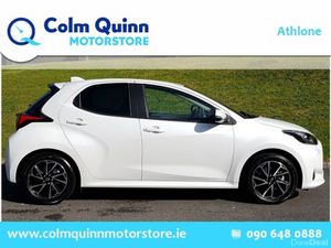 Toyota Yaris 1.5 HEV Luna - Automatic - Keyless En - Image 3