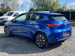 2023 RENAULT CLIO *AUTOMATIC* - Image 4