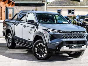 2026 TOYOTA HILUX INVINCIBLE - Image 4