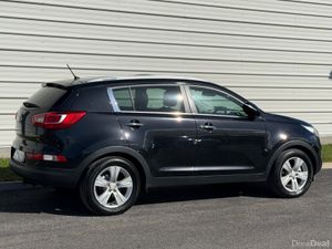Kia Sportage PLATINUM *LowKMS - Image 3
