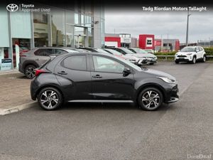 Toyota Yaris HEV Lunasport *** SAVE €3500 ON THIS - Image 3