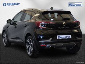 Renault Captur 1.3 TCE 140 R.S. Line 5dr EDC - Image 2