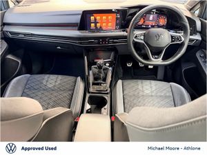 Volkswagen Golf 2.0 TDI 150HP R-Line - Image 2