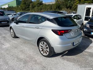 Opel Astra 2017 - Image 3