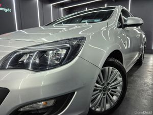 Opel Astra 2015 - Image 2