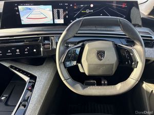 Peugeot 5008 E-5008 Allure 210 Electric EV 73kWh A - Image 4