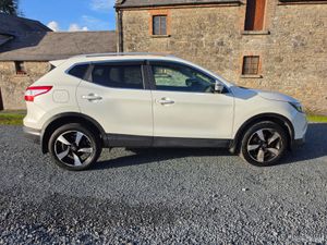 Nissan Qashqai diesel SV ( NCT and TAX ) - Image 4