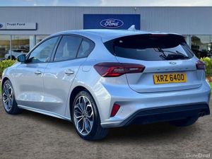 Ford Focus 1.0T EcoBoost MHEV ST-Line X Hatchback - Image 2