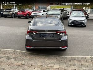 Toyota Corolla HEV LUNA SPORT SALOON - Image 4