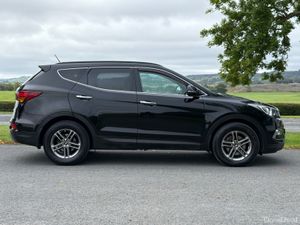 Hyundai Santa Fe 2017 Executive 4WD - Image 3