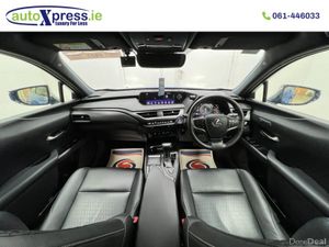 Lexus UX 2.0 Hybrid, Reversing camera - Image 2