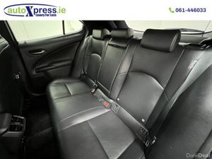 Lexus UX 2.0 Hybrid, Reversing camera - Image 4