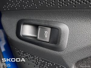 Skoda Elroq **BLACK PACK 85**RARE COLOR CONCEPT MO - Image 4
