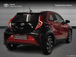 Toyota Aygo X 1.0 DESIGN - Image 2