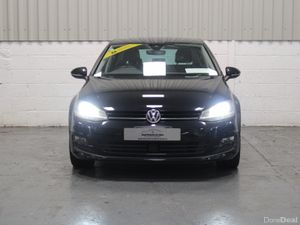 2017 Volkswagen Golf - Image 2