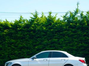 Mercedes-Benz C200 AMG-Line 2018 - Image 2