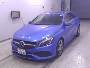 MERCEDES BENZ A180 AMG LINE AUTO 2016 - Image 4