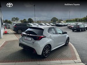 Toyota Yaris GR SPORT E6 3 DOHC - Image 2