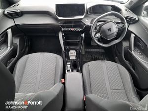 Peugeot 2008 HYBRID 110BHP e-DCS6 Allure - Image 4